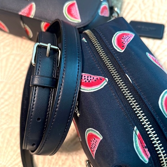 4pc Coach Watermelon Set 🍉 Crossbody Bag, Flops, Cosmetic Bag & Keyfob Rare - Picture 9 of 17